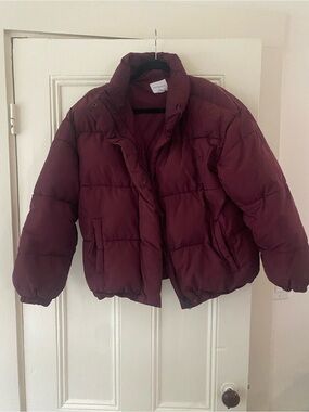 Daily Ritual Women's Burgundy Puffer Jacket